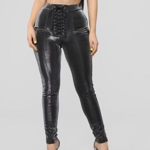 Sexy High Waist Detailed Leggings